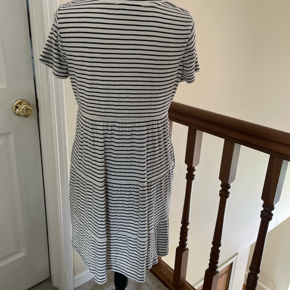 Loft dress size small petite   navy/cream,pockets - Picture 2 of 6